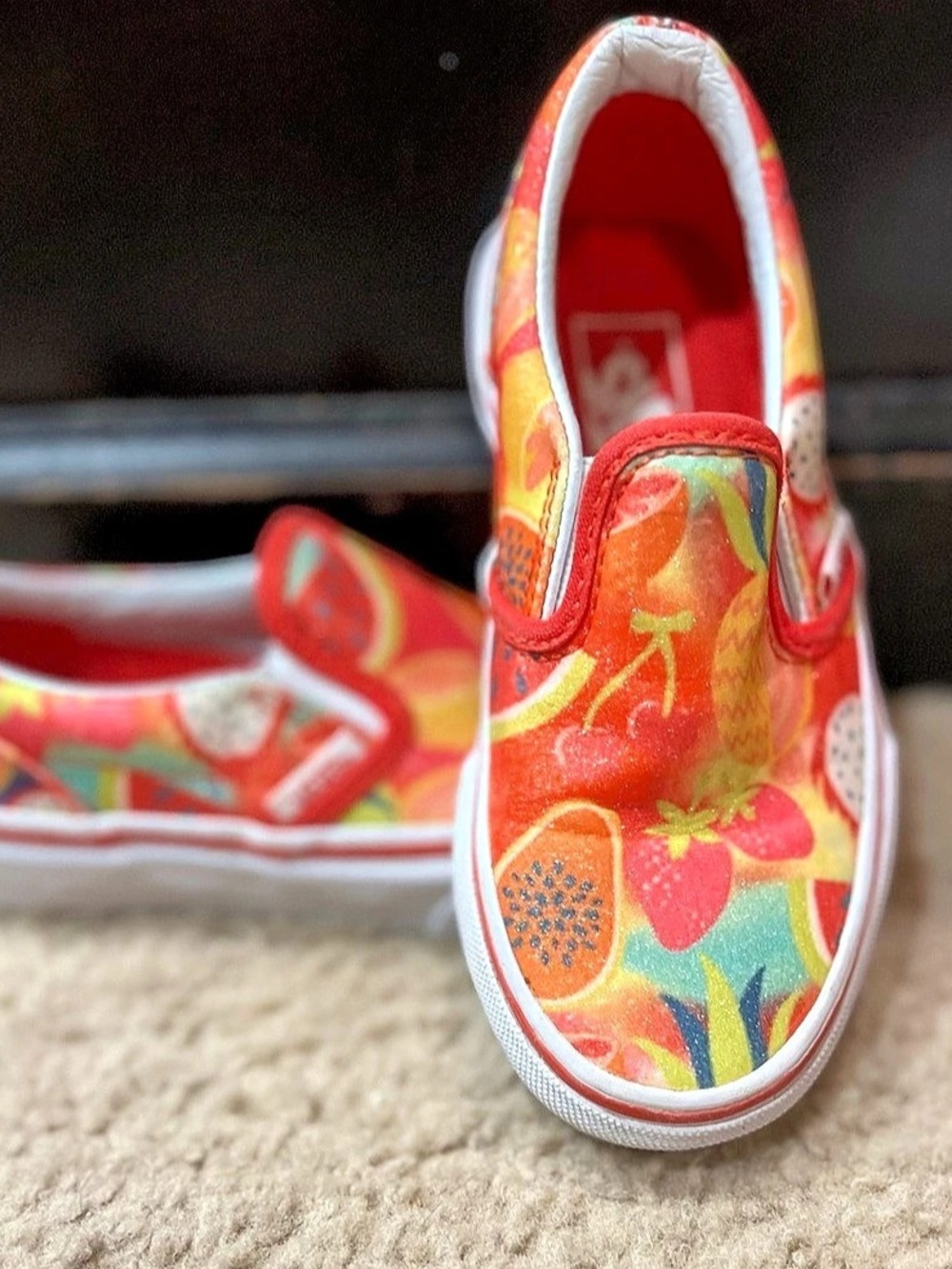 Vans Classic Slip-On Fruit Print Slip-On Sneakers Multicolored Size 10.5 Girls
